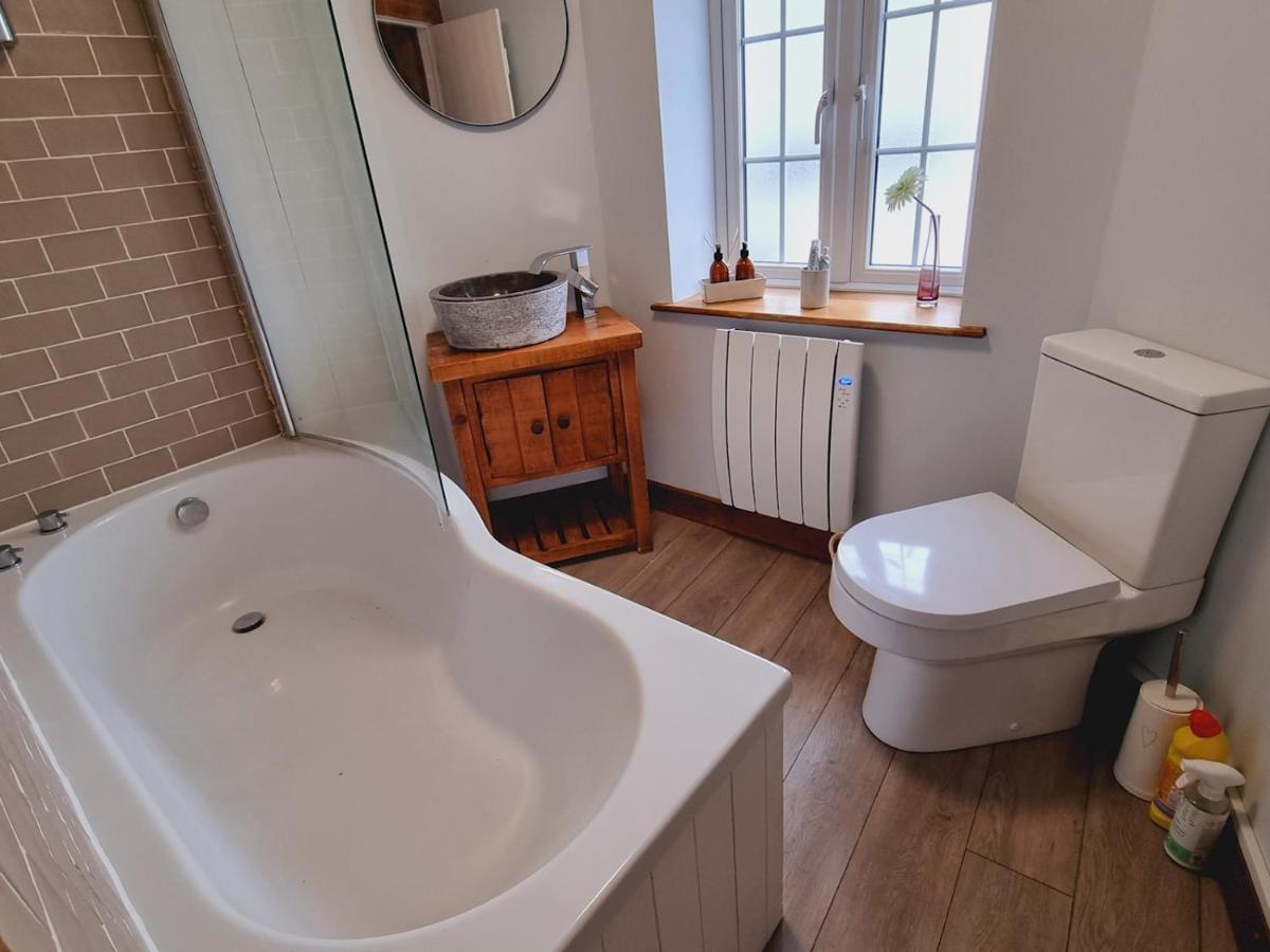 Pass The Keys Charming 19Th Century Country Cottage For 2 Guests إكزيتر المظهر الخارجي الصورة